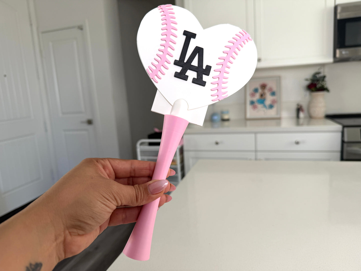 LA Baseball Heart Pay Wand