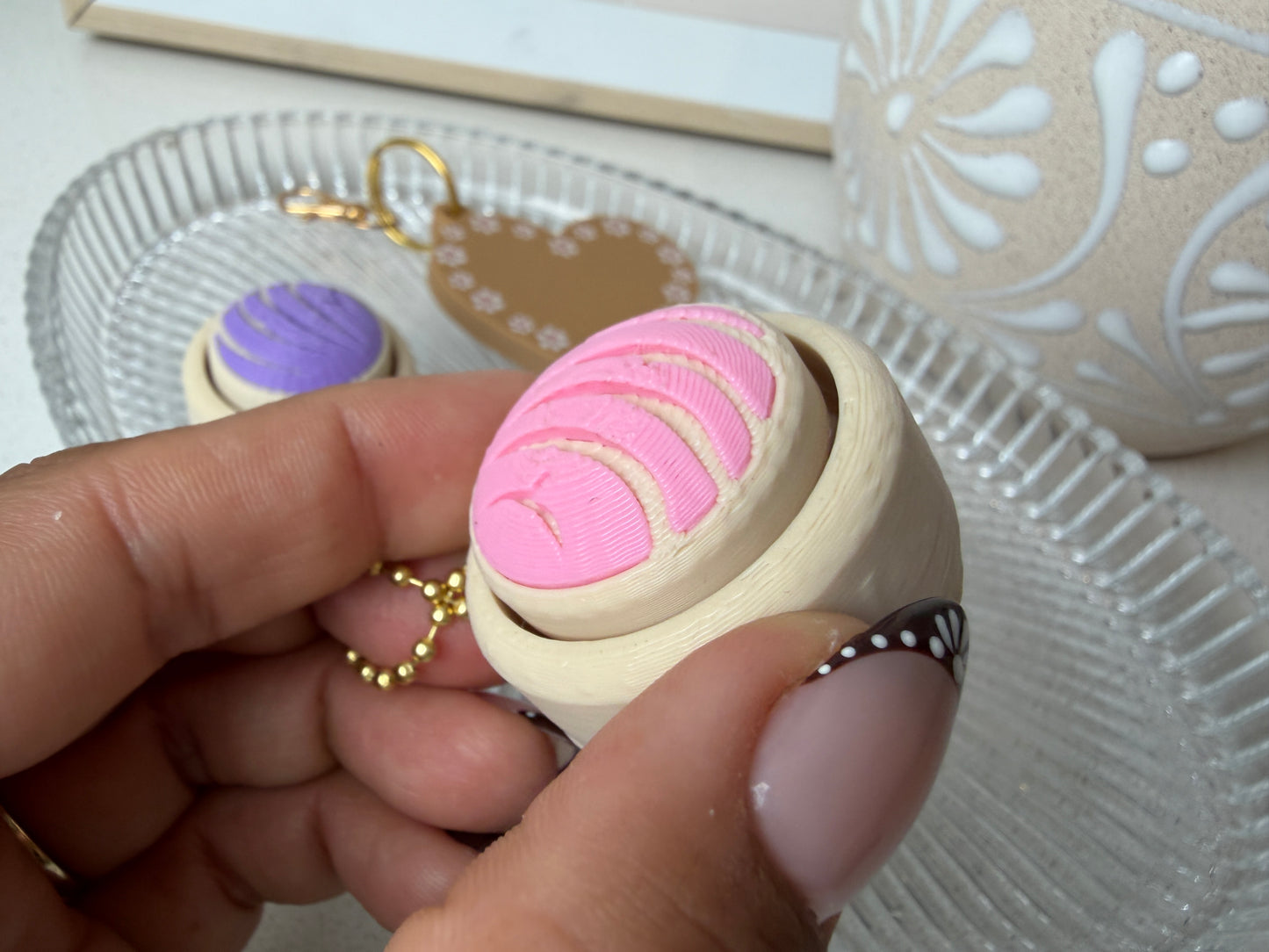 Concha Fidget Clicker Keychains